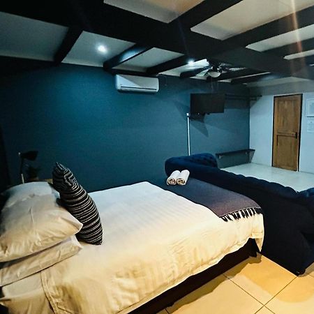 ハートビーズポート The Hart House Bed & Breakfast エクステリア 写真