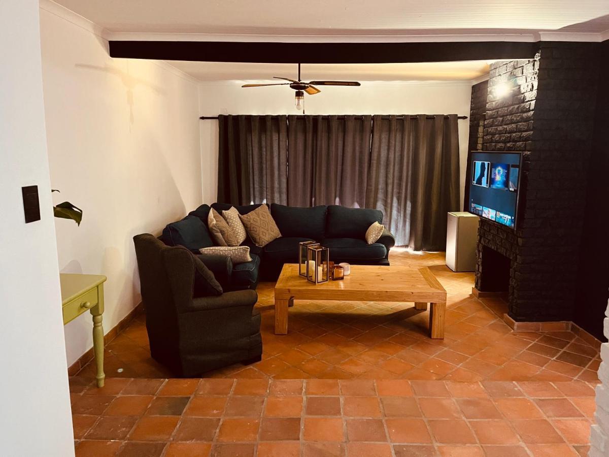ハートビーズポート The Hart House Bed & Breakfast エクステリア 写真