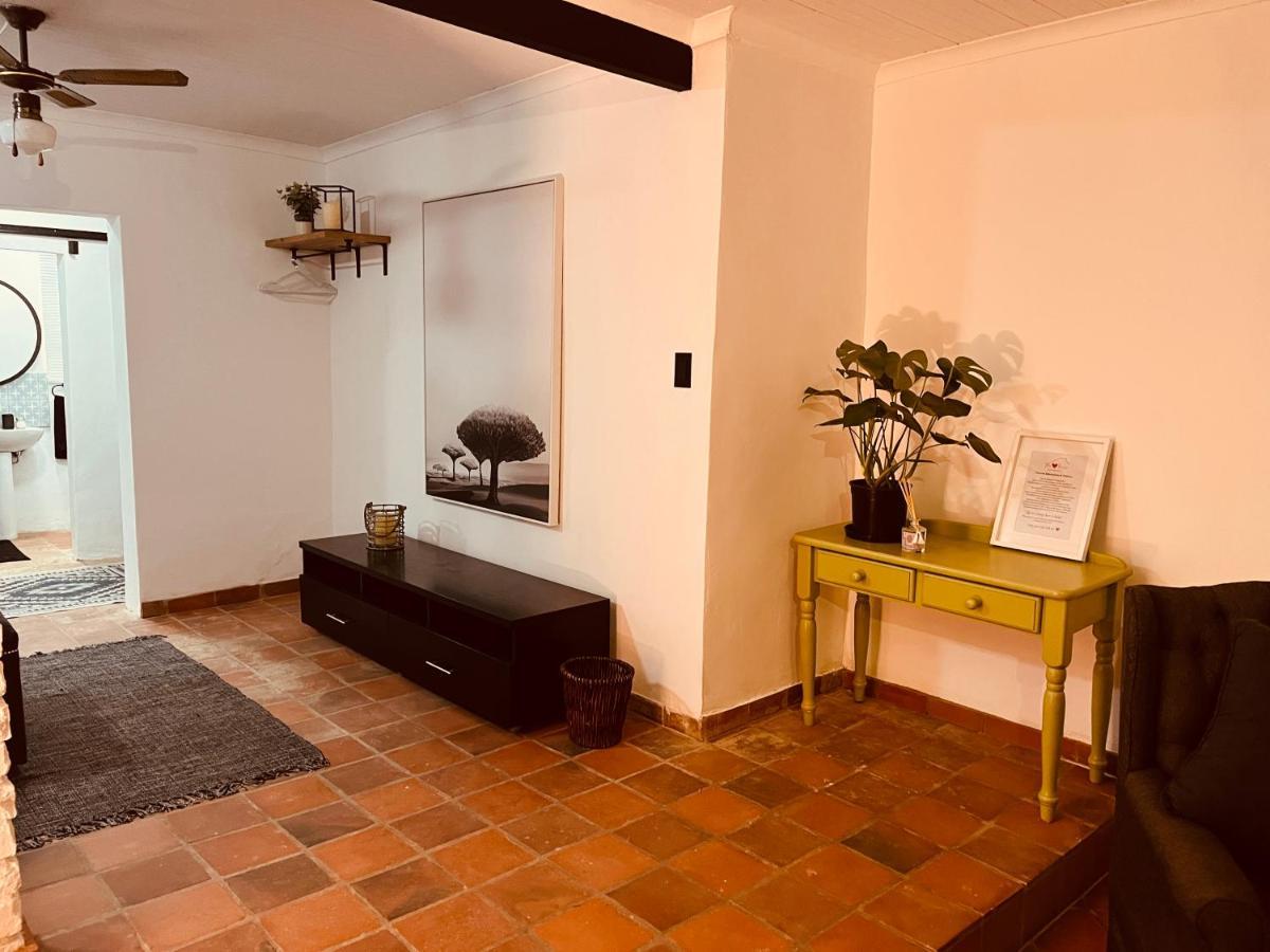 ハートビーズポート The Hart House Bed & Breakfast エクステリア 写真
