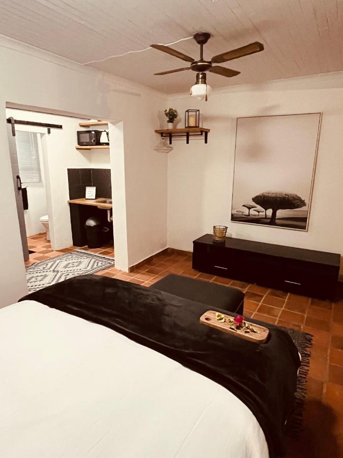 ハートビーズポート The Hart House Bed & Breakfast エクステリア 写真