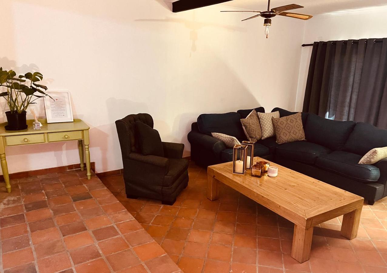 ハートビーズポート The Hart House Bed & Breakfast エクステリア 写真